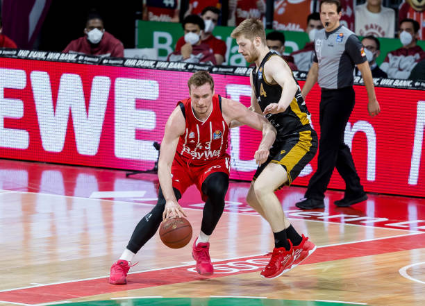 以下两个案 以下两个案